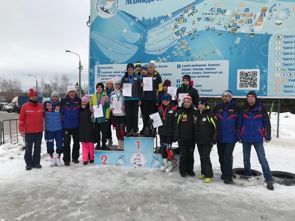 Ученица НЧШ стала серебряным призером горнолыжных соревнований