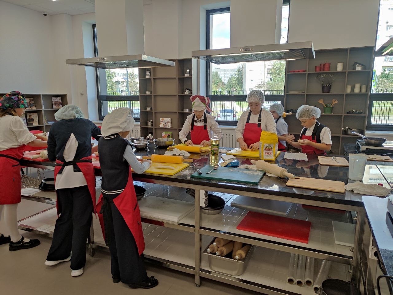 В новом учебном году в рамках модуля «Кулинария» школьники изучают блюда национальной кухни.