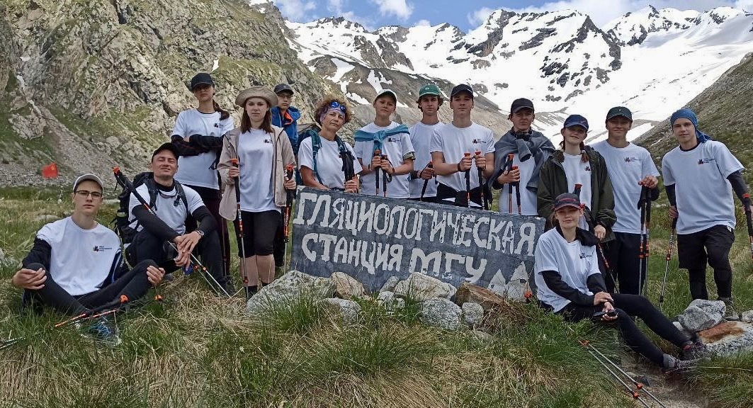 Ученики Новой Черноголовской школы продолжают свою турпоездку в Приэльбрусье