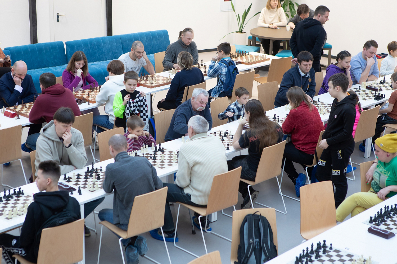 Более 20 команд приняли участие в Семейном шахматном турнире