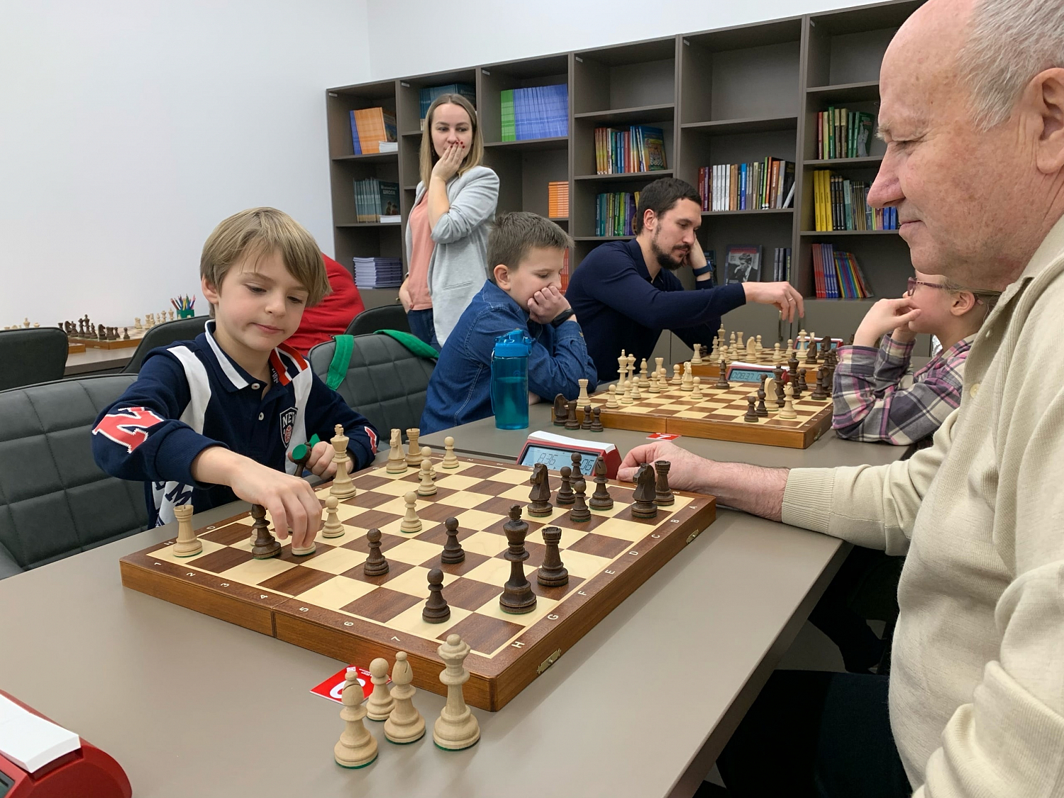 Семейный мини-турнир по шахматам для первоклашек